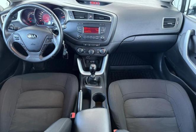 Kia Ceed II Рестайлинг с пробегом 2016 года, цена 1 225 000 рублей, 151740 км, хэтчбек, Автокод Объявления