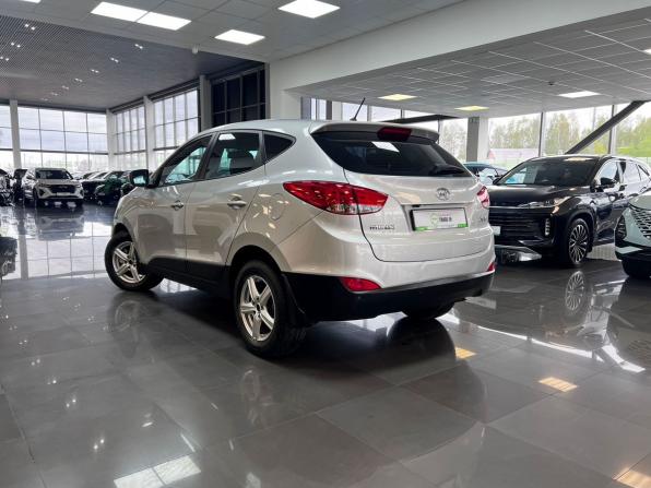 Hyundai ix35 I Рестайлинг с пробегом 2015 года, цена 1 295 000 рублей, 220592 км, внедорожник, Автокод Объявления