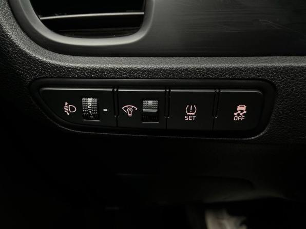 Kia Rio IV с пробегом 2019 года, цена 1 369 900 рублей, 109000 км, седан, Автокод Объявления