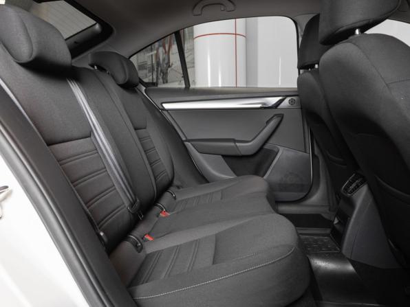 Skoda Octavia III (A7) Рестайлинг с пробегом 2018 года, цена 2 118 900 рублей, 54601 км, лифтбек, Автокод Объявления