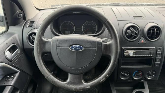 Ford Fusion I с пробегом 2005 года, цена 295 000 рублей, 223937 км, хэтчбек, Автокод Объявления