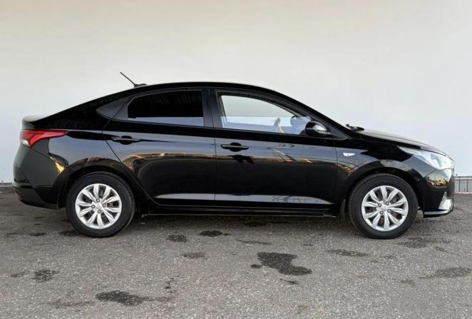 Hyundai Solaris II с пробегом 2020 года, цена 1 420 000 рублей, 73827 км, седан, Автокод Объявления