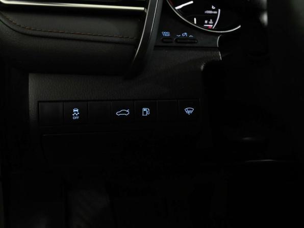 Toyota Camry VIII (XV70) с пробегом 2018 года, цена 2 650 000 рублей, 102503 км, седан, Автокод Объявления