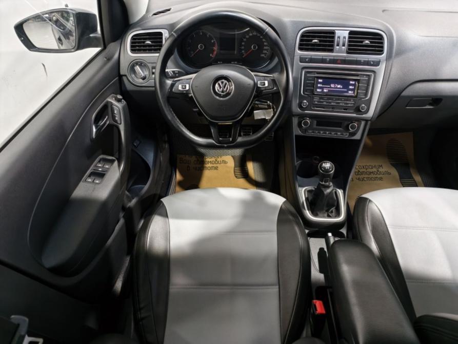 Volkswagen Polo V Рестайлинг Курск  - изображение 9