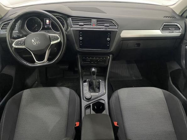 Volkswagen Tiguan II Рестайлинг с пробегом 2021 года, цена 3 099 000 рублей, 72000 км, внедорожник, Автокод Объявления