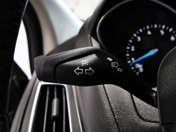 Ford Focus III Рестайлинг с пробегом 2017 года, цена 1 249 000 рублей, 91046 км, универсал, Автокод Объявления