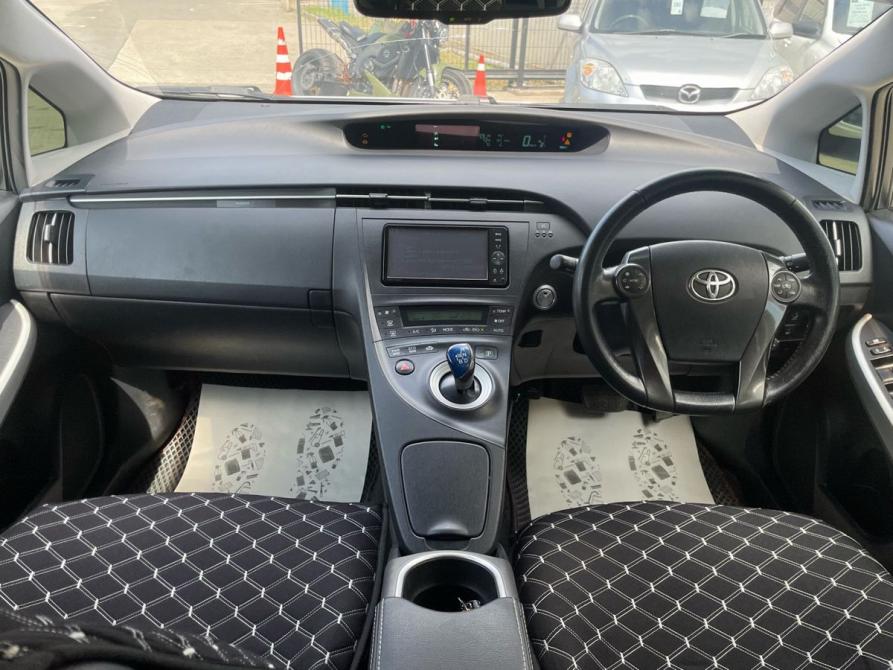 Toyota Prius III Рестайлинг (XW30) Краснодар  - изображение 17