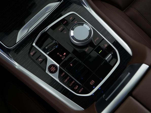 BMW X6 III (G06) Рестайлинг с пробегом 2024 года, цена 13 149 999 рублей, 6013 км, внедорожник, Автокод Объявления