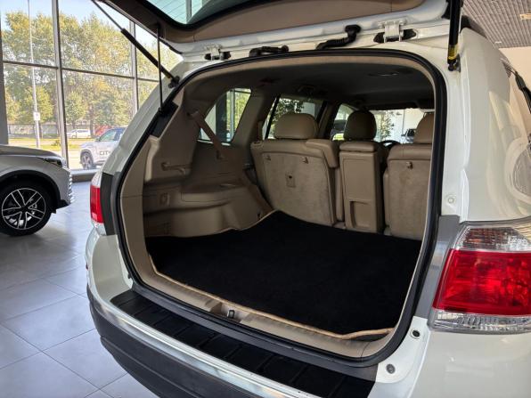 Toyota Highlander II (XU40) Рестайлинг с пробегом 2011 года, цена 1 725 000 рублей, 210000 км, внедорожник, Автокод Объявления