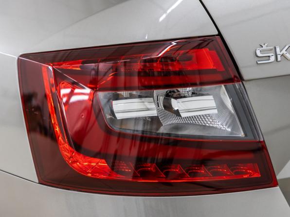 Skoda Octavia III (A7) Рестайлинг с пробегом 2020 года, цена 2 208 000 рублей, 88473 км, лифтбек, Автокод Объявления