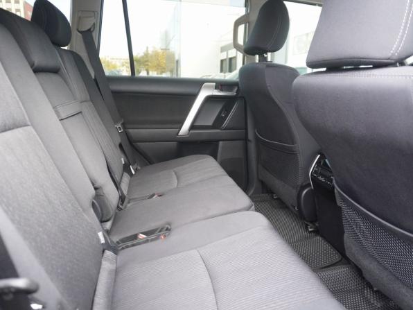Toyota Land Cruiser Prado 150 Series Рестайлинг 2 с пробегом 2019 года, цена 4 425 000 рублей, 269398 км, внедорожник, Автокод Объявления