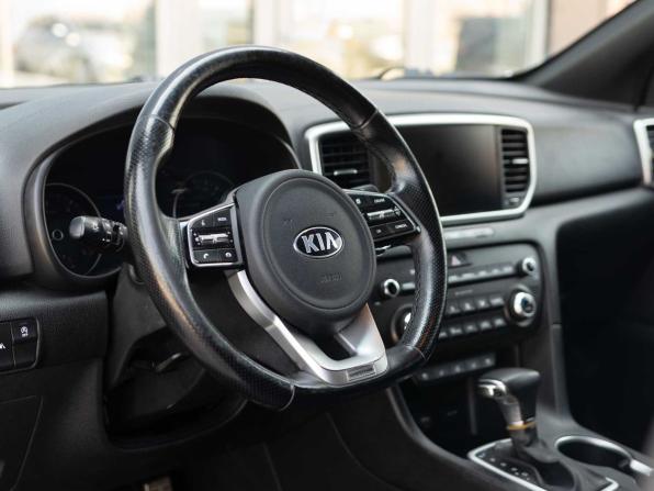Kia Sportage IV Рестайлинг с пробегом 2020 года, цена 2 200 000 рублей, 107061 км, внедорожник, Автокод Объявления