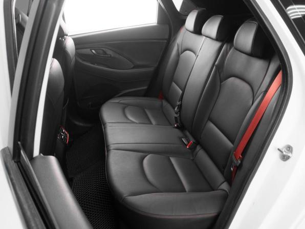 Hyundai i30 III Рестайлинг с пробегом 2019 года, цена 1 594 070 рублей, 98982 км, хэтчбек, Автокод Объявления