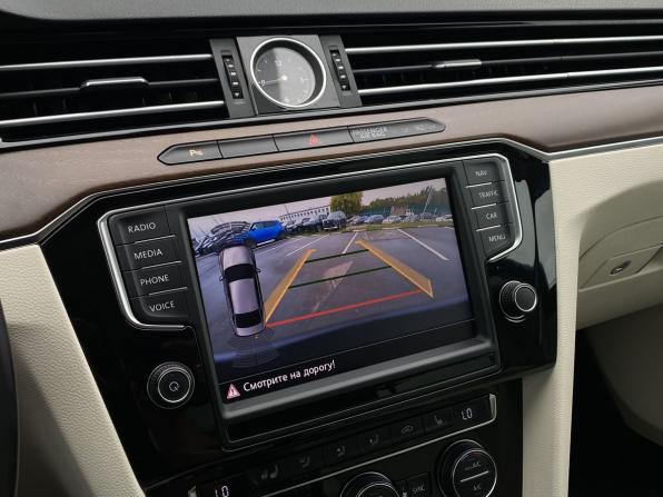 Volkswagen Passat B8 с пробегом 2015 года, цена 1 699 000 рублей, 101855 км, седан, Автокод Объявления