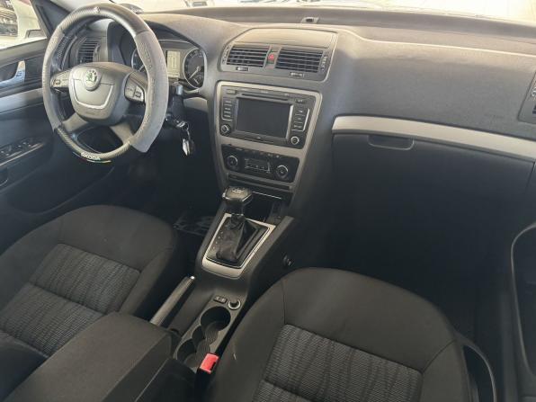 Skoda Octavia II (A5) Рестайлинг с пробегом 2011 года, цена 580 000 рублей, 293348 км, лифтбек, Автокод Объявления