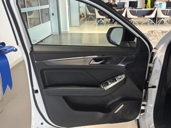 Haval Jolion I Рестайлинг с пробегом 2024 года, цена 2 100 000 рублей, 30815 км, внедорожник, Автокод Объявления