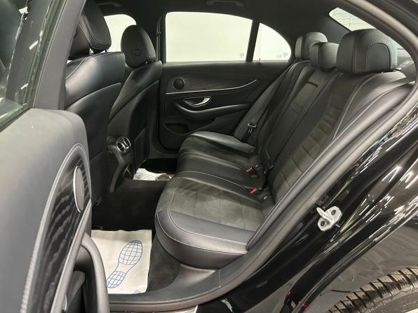 Mercedes-Benz E-Класс V (W213 S213 C238) с пробегом 2018 года, цена 2 590 000 рублей, 107050 км, седан, Автокод Объявления