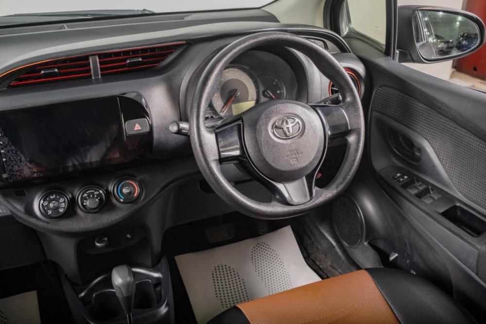 Toyota Vitz III (XP130) Рестайлинг 2 Томск  - изображение 10