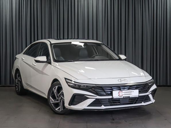 Hyundai Elantra VII (CN7) Рестайлинг с пробегом 2023 года, цена 1 999 000 рублей, 66021 км, седан, Автокод Объявления