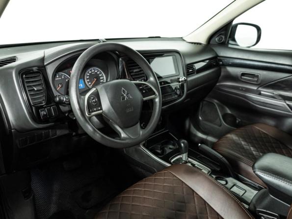 Mitsubishi Outlander III Рестайлинг 3 с пробегом 2019 года, цена 1 879 700 рублей, 112670 км, внедорожник, Автокод Объявления