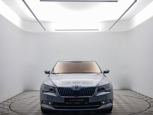 Skoda Superb III с пробегом 2019 года, цена 2 263 000 рублей, 75089 км, лифтбек, Автокод Объявления