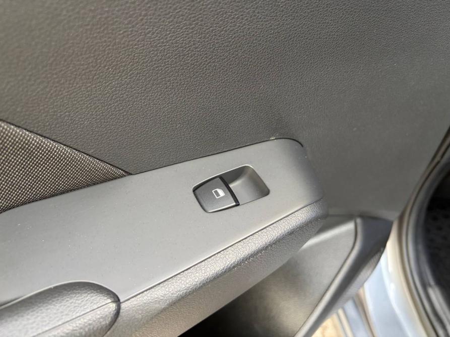 Hyundai Solaris II Санкт-Петербург  - изображение 20