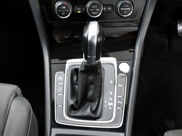 Volkswagen Golf VII с пробегом 2014 года, цена 1 265 000 рублей, 81363 км, универсал, Автокод Объявления