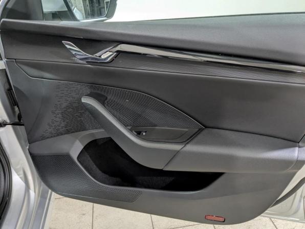 Skoda Octavia IV (A8) с пробегом 2021 года, цена 2 400 000 рублей, 79688 км, лифтбек, Автокод Объявления