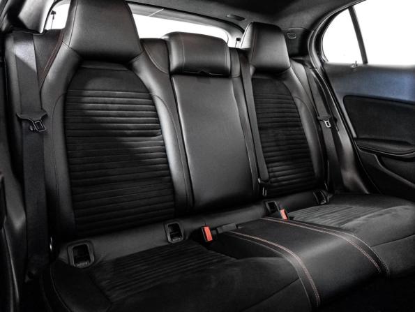 Mercedes-Benz GLA I (X156) с пробегом 2015 года, цена 1 899 000 рублей, 169732 км, внедорожник, Автокод Объявления