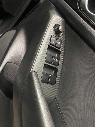 Mazda Axela III с пробегом 2015 года, цена 1 350 000 рублей, 59582 км, хэтчбек, Автокод Объявления