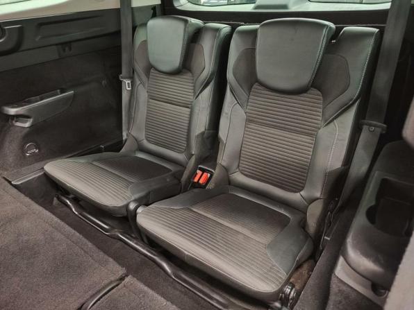 Renault Scenic IV с пробегом 2017 года, цена 1 585 740 рублей, 255000 км, минивэн, Автокод Объявления
