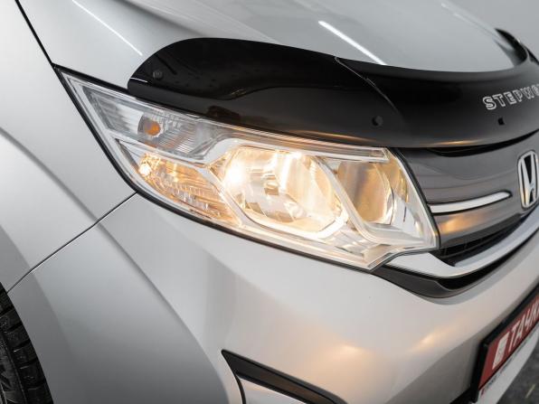 Honda Stepwgn V с пробегом 2015 года, цена 1 685 500 рублей, 106519 км, минивэн, Автокод Объявления