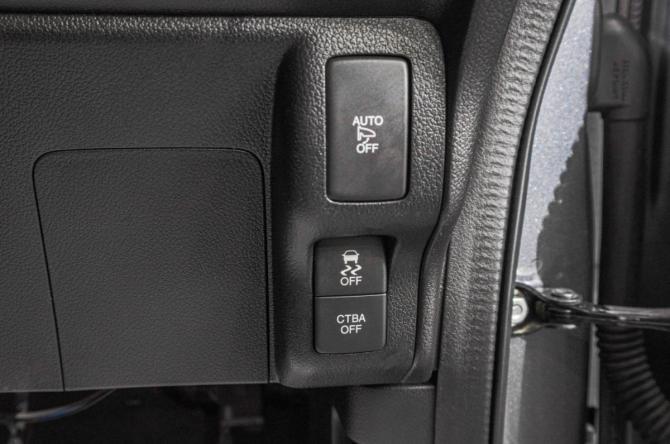 Honda N-BOX Slash I с пробегом 2015 года, цена 1 199 000 рублей, 98500 км, хэтчбек, Автокод Объявления