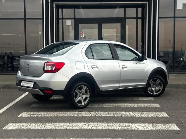 Renault Logan II Рестайлинг с пробегом 2021 года, цена 1 322 000 рублей, 33000 км, седан, Автокод Объявления