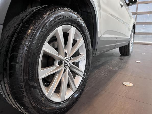 Volkswagen Tiguan I Рестайлинг с пробегом 2012 года, цена 1 249 000 рублей, 220422 км, внедорожник, Автокод Объявления