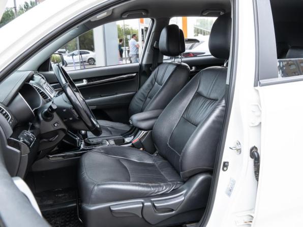 Kia Sorento II Рестайлинг с пробегом 2015 года, цена 2 080 000 рублей, 105370 км, внедорожник, Автокод Объявления