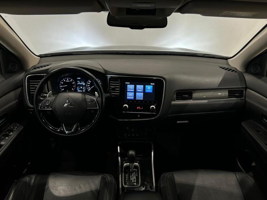Mitsubishi Outlander III Рестайлинг 3 Санкт-Петербург  - изображение 17