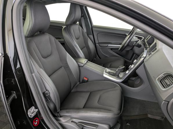 Volvo S60 II Рестайлинг с пробегом 2017 года, цена 2 150 000 рублей, 53376 км, седан, Автокод Объявления