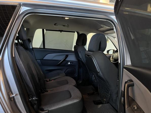Citroen C4 Picasso II Рестайлинг с пробегом 2017 года, цена 1 420 000 рублей, 116040 км, компактвэн, Автокод Объявления