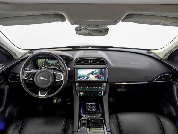 Jaguar F-Pace I с пробегом 2019 года, цена 3 670 000 рублей, 65060 км, внедорожник, Автокод Объявления