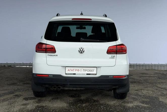 Volkswagen Tiguan I Рестайлинг с пробегом 2015 года, цена 1 595 000 рублей, 77576 км, внедорожник, Автокод Объявления