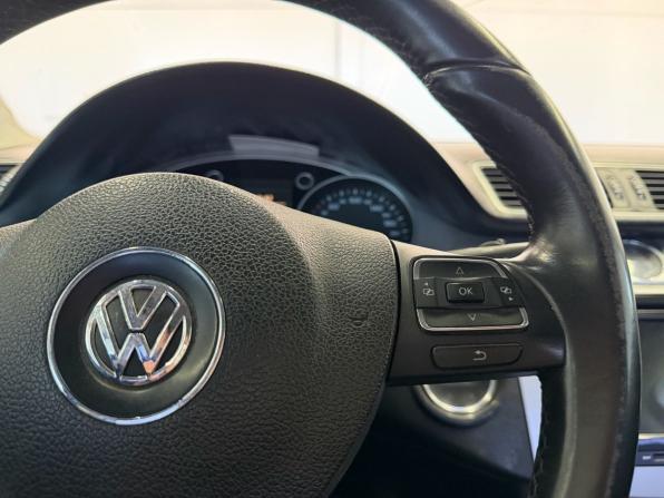 Volkswagen Passat B7 с пробегом 2011 года, цена 679 000 рублей, 252450 км, седан, Автокод Объявления