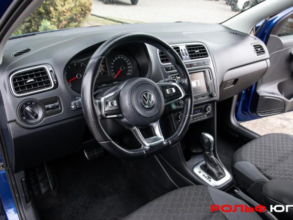 Volkswagen Polo V Рестайлинг с пробегом 2018 года, цена 1 298 000 рублей, 56586 км, седан, Автокод Объявления