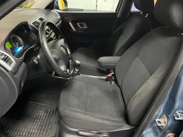 Skoda Fabia II с пробегом 2009 года, цена 419 000 рублей, 210000 км, хэтчбек, Автокод Объявления