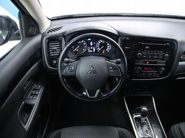 Mitsubishi Outlander III Рестайлинг 3 с пробегом 2019 года, цена 2 100 000 рублей, 136000 км, внедорожник, Автокод Объявления