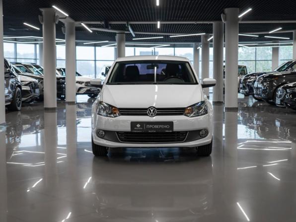 Volkswagen Polo V с пробегом 2015 года, цена 930 000 рублей, 177784 км, седан, Автокод Объявления
