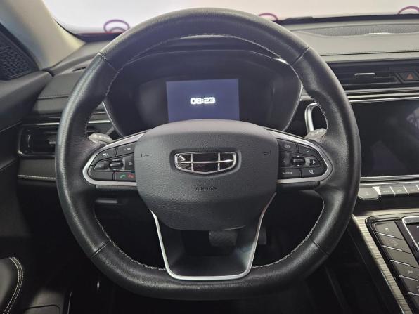 Geely Atlas Pro с пробегом 2022 года, цена 1 930 000 рублей, 67172 км, внедорожник, Автокод Объявления