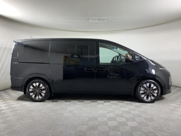 Hyundai Staria I с пробегом 2022 года, цена 4 450 000 рублей, 94521 км, минивэн, Автокод Объявления