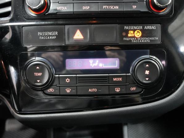 Mitsubishi Outlander III с пробегом 2012 года, цена 1 360 000 рублей, 207000 км, внедорожник, Автокод Объявления