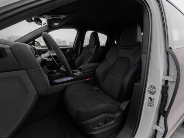 Porsche Cayenne III Рестайлинг с пробегом 2023 года, цена 25 850 000 рублей, 2364 км, внедорожник, Автокод Объявления